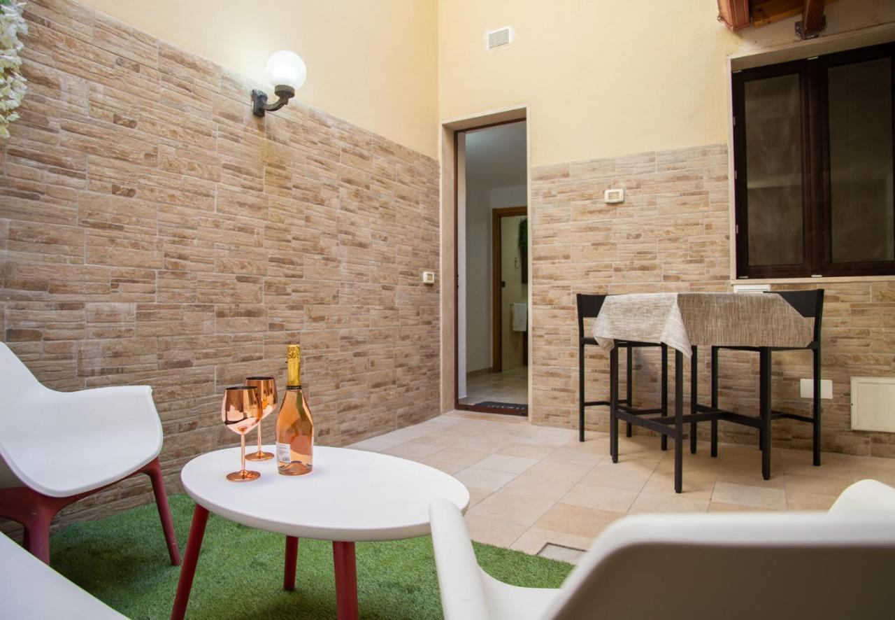 Casa Colombo - The Fab Stay Μπρίντιζι Εξωτερικό φωτογραφία